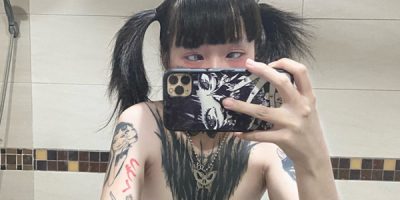 รูปหีทางบ้าน สาวรอยสักอวดหุ่นเอ็กซ์ แก้ผ้าโชว์รูเสียว น่ารักน่าเย็ดหีจริงๆ รูปหีใหญ่ดูฟรี